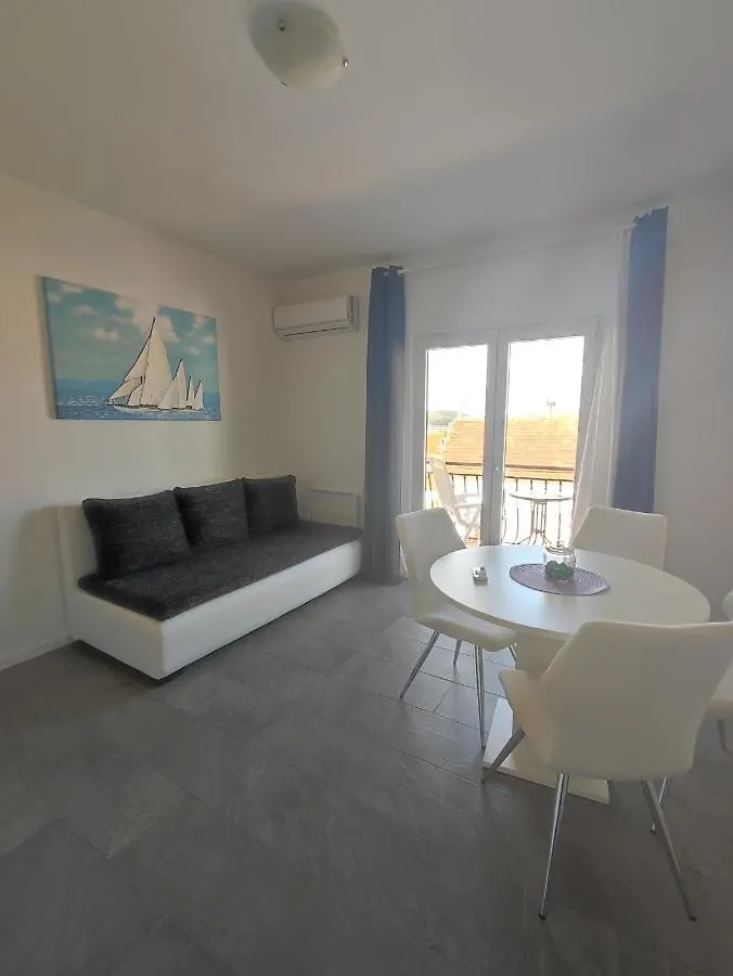 Διαμέρισμα Apartman Providenca - Trogir - Close To Beach