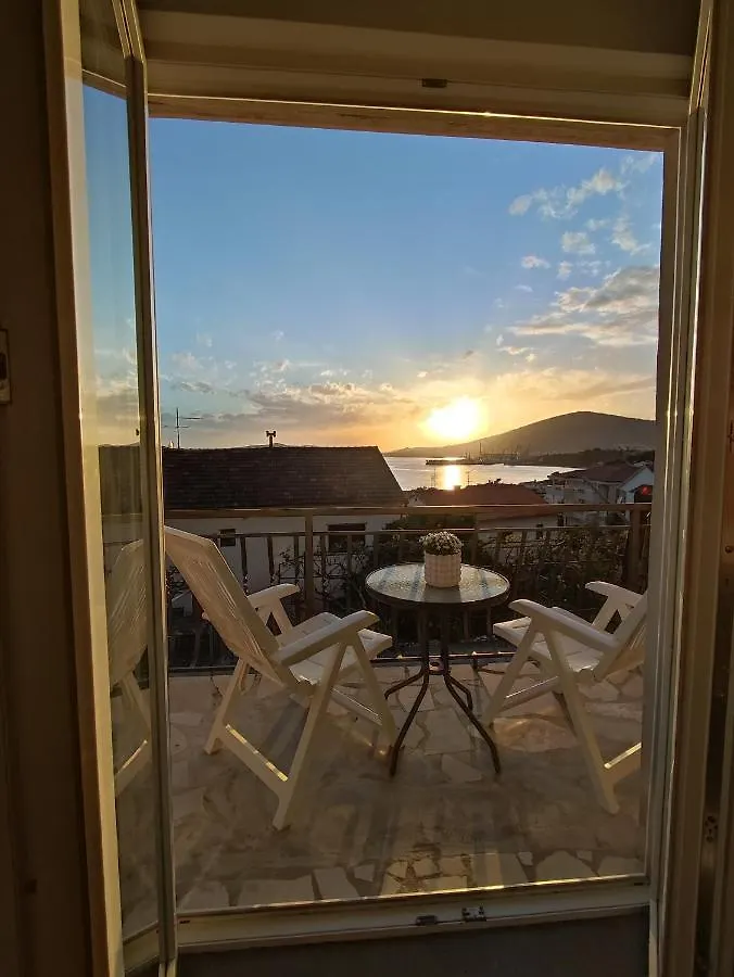Apartman Providenca - Trogir - Close To Beach 0*,  Κροατία